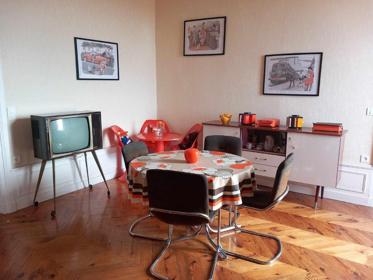 Апартаменты Vintage ,La Capsule Temporelle Wifi Draps Parking Publique Gratuit Тьер Экстерьер фото